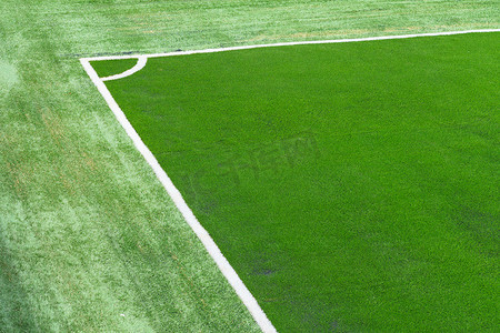 足球运动背景图摄影照片_足球场角线