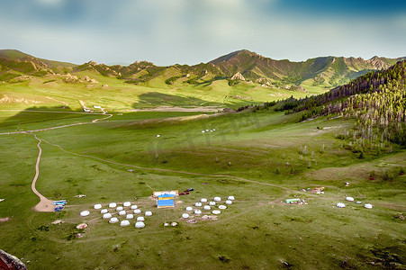 蒙古包营地