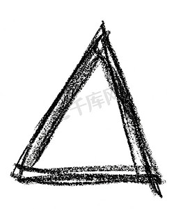 淡彩摄影照片_用黑色淡色蜡笔制成的三角形