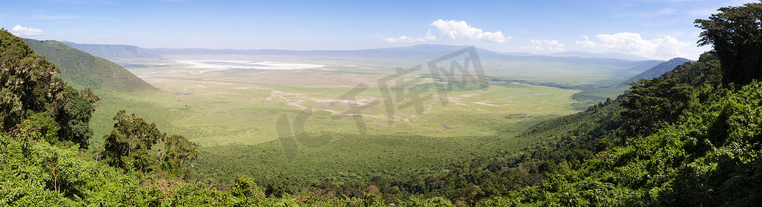 罗云熙写真摄影照片_非洲坦桑尼亚恩戈罗恩戈罗火山口全景。
