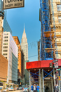 纽约城-2013 年 5 月 22 日：时代广场在一个春日。