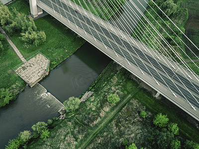 奇马耶夫摄影照片_热舒夫的 Mazowiecki 桥和 Wislok 河