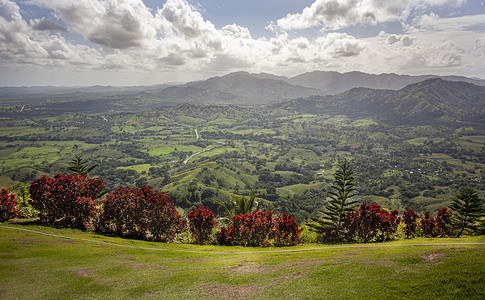 多米尼加共和国 7 的 Montaña Redonda 全景