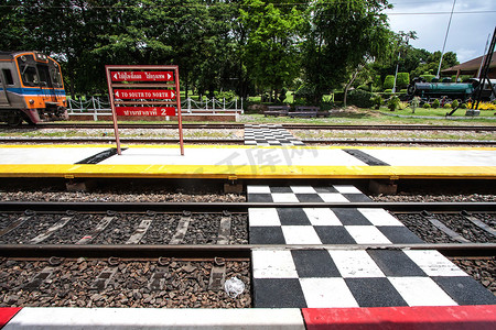 铁通样机摄影照片_铁路在车站