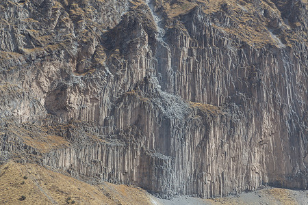 科尔卡峡谷岩层