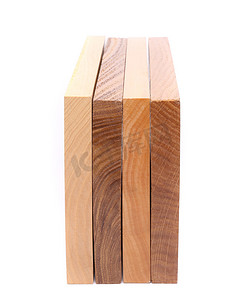 四块垂直木板（榆木、金合欢、酸橙、橡木）