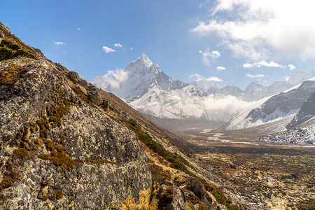 尼泊尔喜马拉雅山 Ama Dablam 峰会