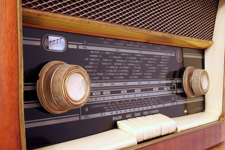 老古董收音机