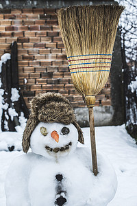 院子里的雪人