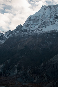 徒步安纳布尔纳峰环山，Marshyangdi 河谷