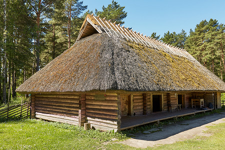 传统露天博物馆，Vabaohumuuseumi kivikulv，靠近爱沙尼亚塔林市的 Rocca al Mare。