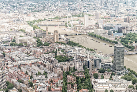 威斯敏斯特地区和泰晤士河的伦敦鸟瞰图
