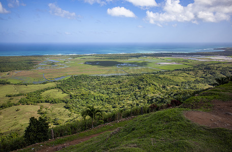 多米尼加共和国 6 的 Montaña Redonda 全景