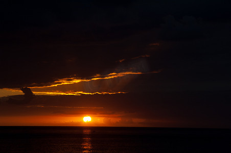 云视界摄影照片_从洛斯克里斯蒂亚诺斯市看大西洋的日落。