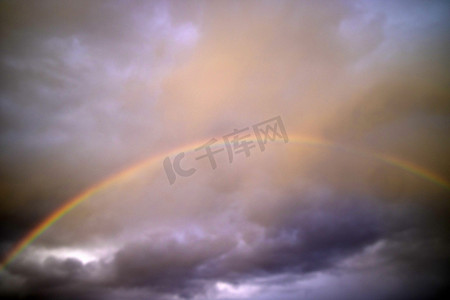 时间风摄影照片_风雨后的彩虹