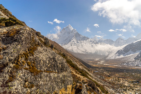 尼泊尔喜马拉雅山 Ama Dablam 峰会