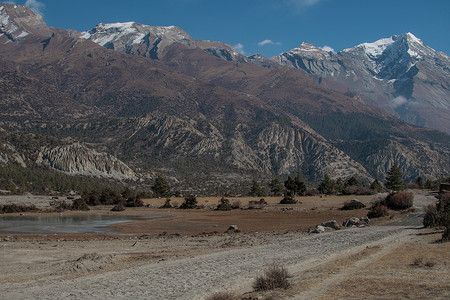 徒步安纳布尔纳峰环山，Marshyangdi 河谷