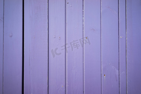 明亮的淡紫色木板纹理。