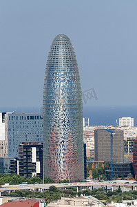 巴塞罗那金融区的 Torre Agbar