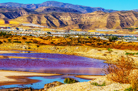 粉红湖摄影照片_西班牙粉红湖，异常现象，矿物对水的影响