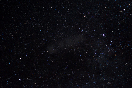 七一大气摄影照片_长时间曝光的夜空星星照片。