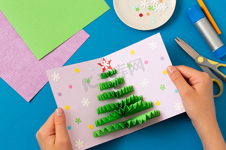 如何用体积树制作圣诞贺卡。