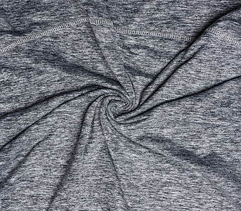 用于缝制衣服的灰色合成杂色织物，织物起皱