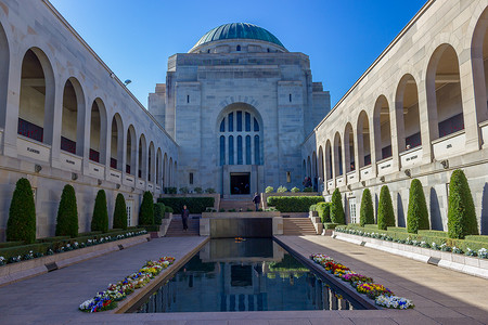 澳大利亚堪培拉 - 2015 年 5 月 15 日：澳大利亚战争纪念馆景观。
