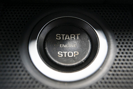启动引擎按钮 2