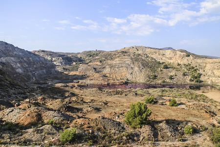 La Union 矿业公园和赭色水湖