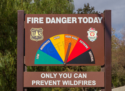 火灾危险摄影照片_美国林务局火灾危险标志