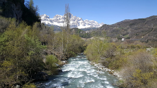 西班牙 Frontera del Portalet 河