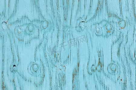 木材开裂摄影照片_带有绿松石漆的开裂木材的水平部分