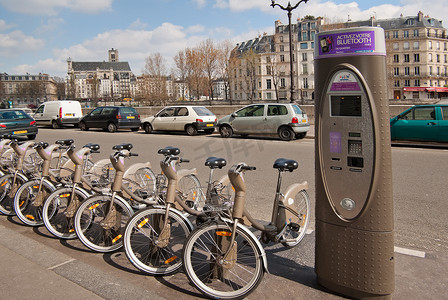 “Velib 自行车，巴黎”
