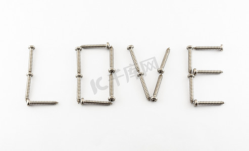 love摄影照片_不锈钢螺丝打造的LOVE字