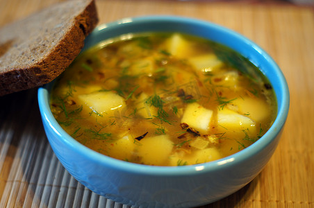 传统的乌克兰绿汤——罗宋汤