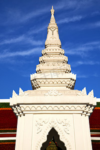 抽象交叉颜色屋顶的亚洲泰国