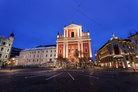 方图摄影照片_方济会教堂和 Prešeren 广场