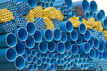 多种尺寸的 PVC 水管