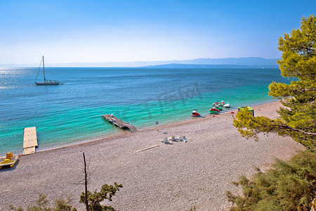 Zlatni Rat 著名的绿松石海滩，位于 Bol，享有 Brac 岛的美景，金角湾