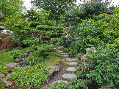 日式元素摄影照片_美丽的古典日式花园