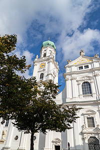在德国巴伐利亚州帕绍的圣斯蒂芬大教堂 (Dom St. Stephan) 查看