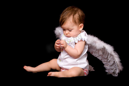 可爱天使小翅膀摄影照片_宝贝天使