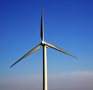 在兰萨罗特岛西班牙非洲风力涡轮机天空