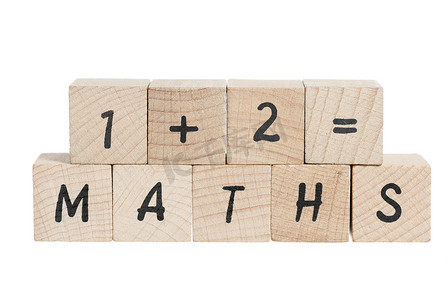 与木块的数学总和。