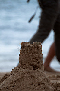“兰萨罗特岛科斯塔特吉塞海滩上的沙堡”