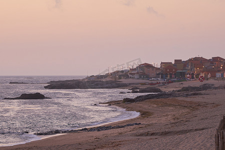 葡萄牙 Vila do Conde 日落时分的 Vila Cha 海滩
