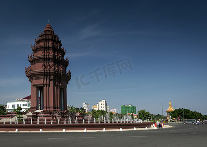 柬埔寨金边市市中心的独立纪念碑地标