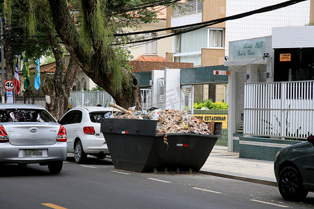 碎石桶