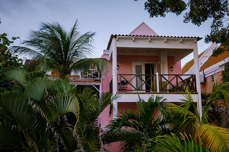 库拉索岛，荷属安的列斯群岛加勒比海威廉斯塔德库拉索岛市中心色彩缤纷的建筑景观，Pietermaai 色彩缤纷的修复殖民地建筑